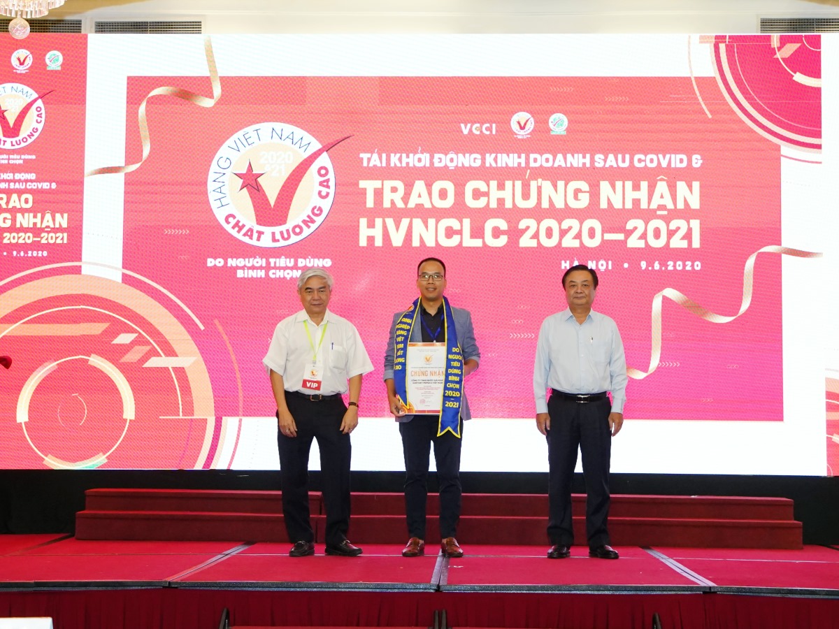 Suntory PepsiCo Việt Nam năm thứ 20 liên tiếp đạt chứng nhận danh hiệu hàng việt nam chất lượng cao
