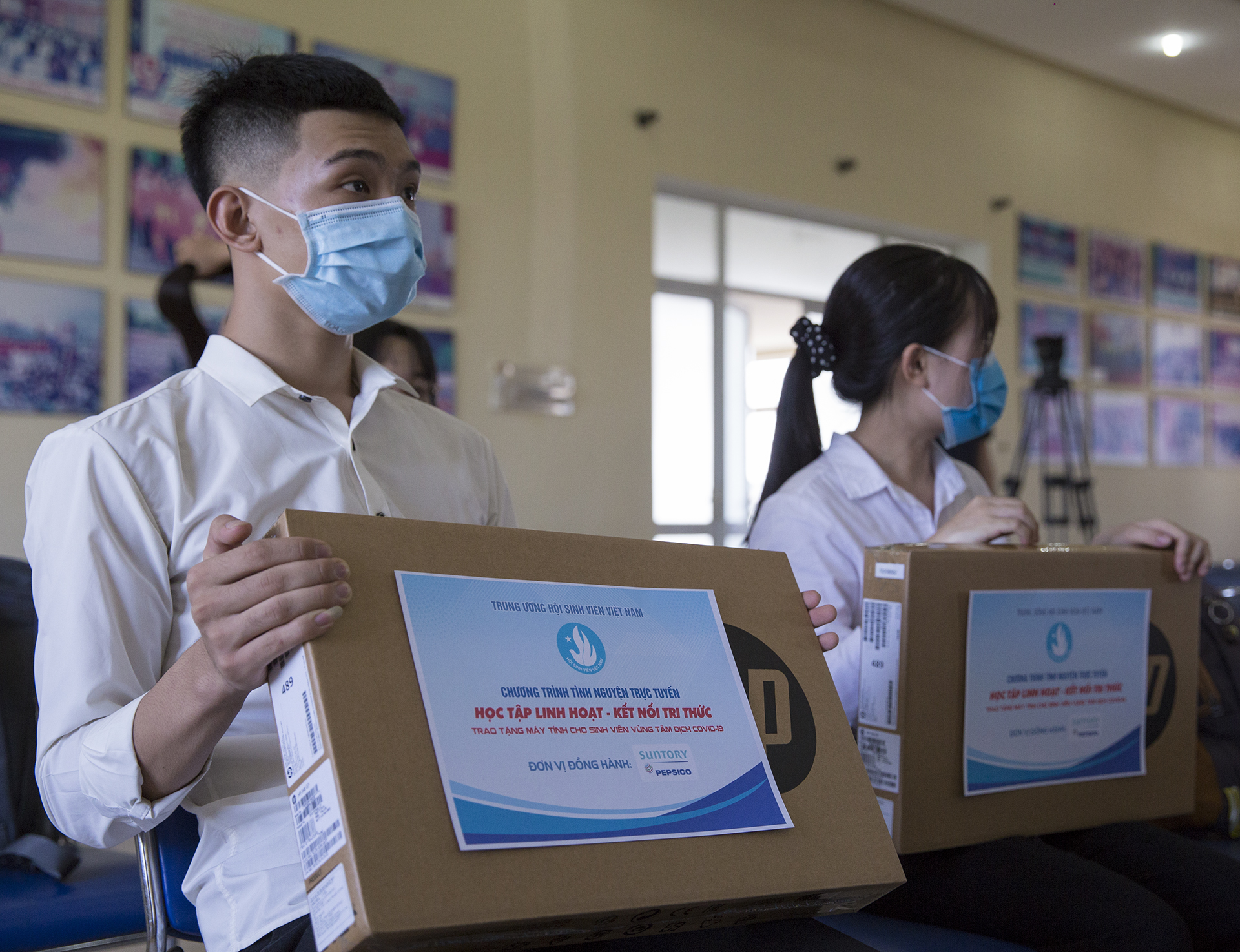 Suntory PepsiCo trao ước mơ đến những sinh viên nghèo vùng tâm dịch Covid-19
